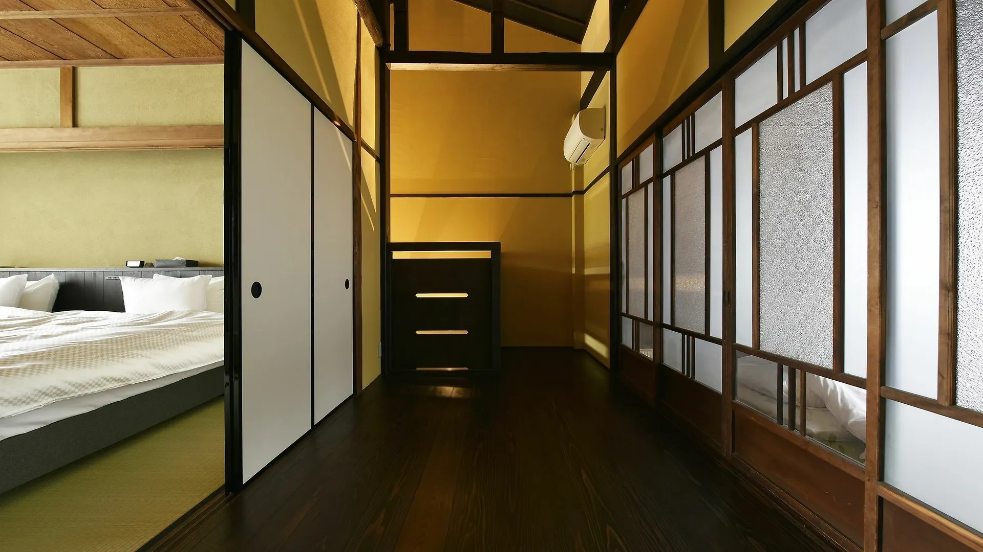 Semesterbostad Kuraya Senbonsanjo Villa Kyoto