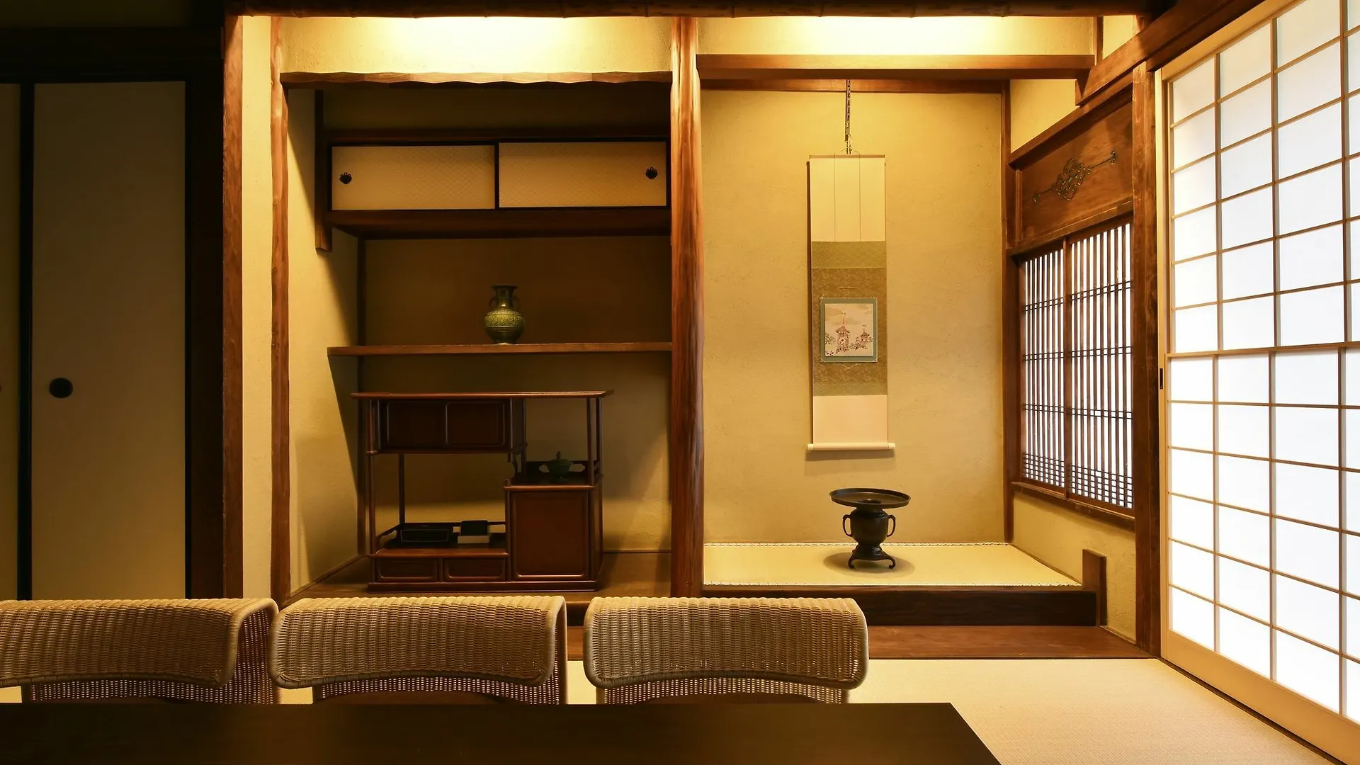 Kuraya Senbonsanjo Villa Kyoto 0*,  Japan